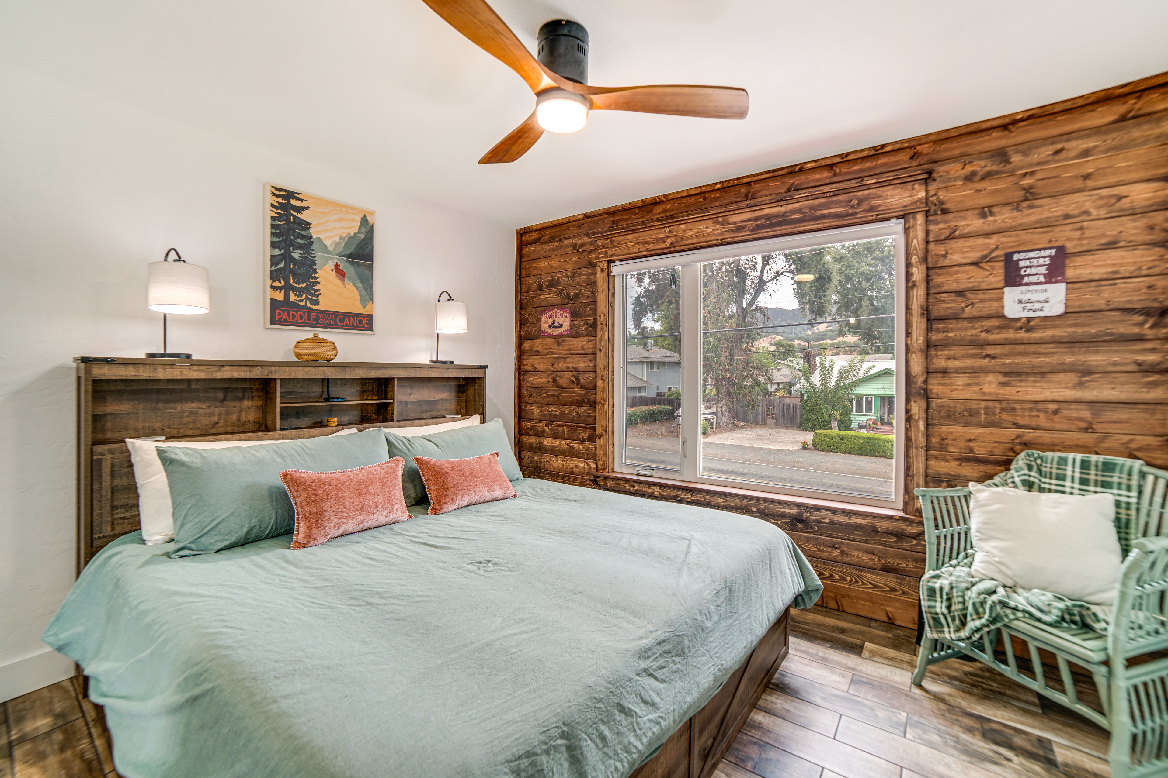 Waterfront Clear Lake Home w/ Game Room & Deck!