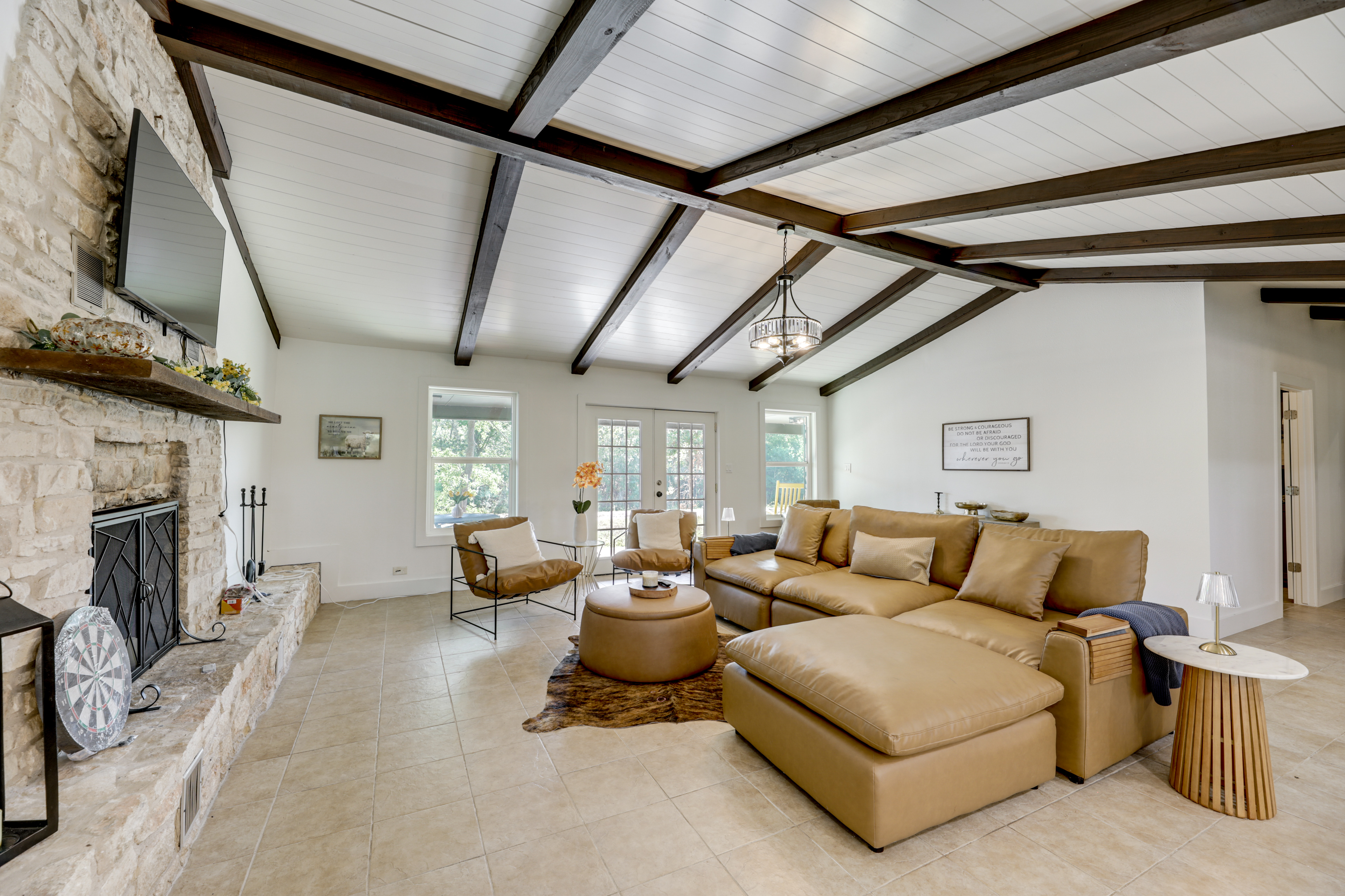 Family Home w/ Covered Patio & Grill in La Grange