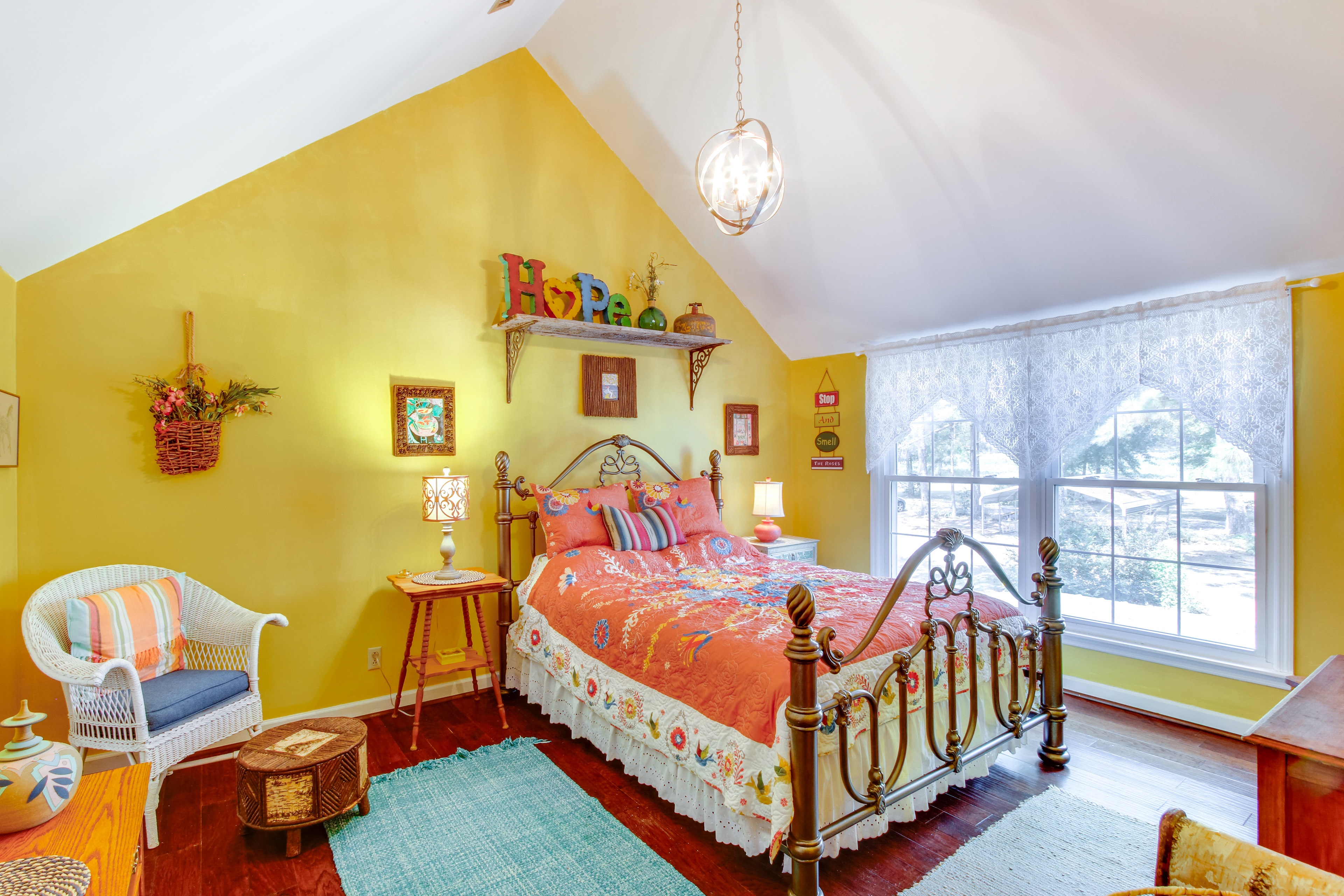 Private Porch: Peaceful Country Escape in Ashford