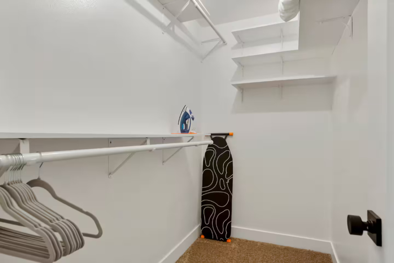 Game Room • Fire Pit •Arcade Games • Outdoor Dining