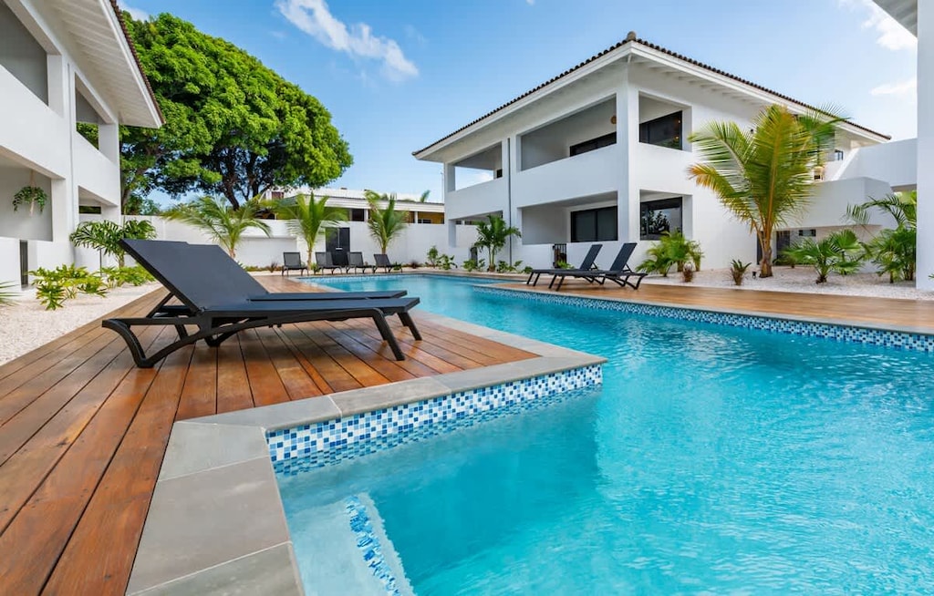 Luxury Apartment for Rent in Curacao with Two-bedrooms and Pool Access, Photo 23