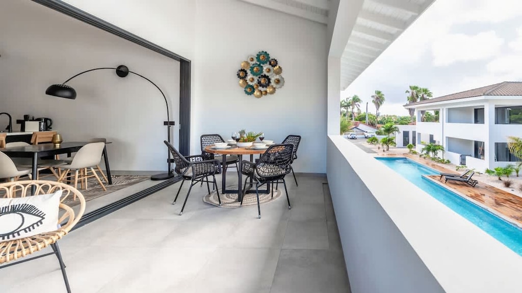 Luxury Apartment for Rent in Curacao with Two-bedrooms and Pool Access, Photo 2