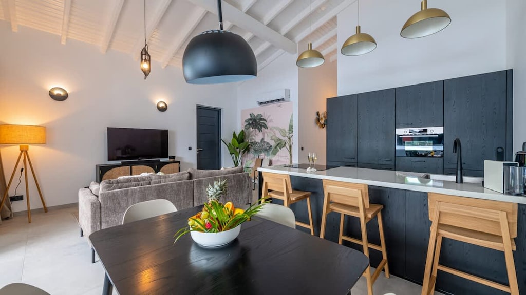 Luxury Apartment for Rent in Curacao with Two-bedrooms and Pool Access, Photo 9