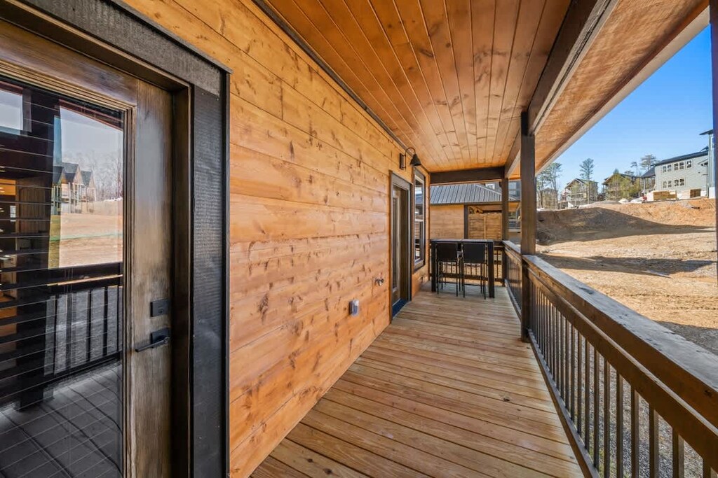 25-509-Warbonnet-Way-Pigeon-Forge-TN-25