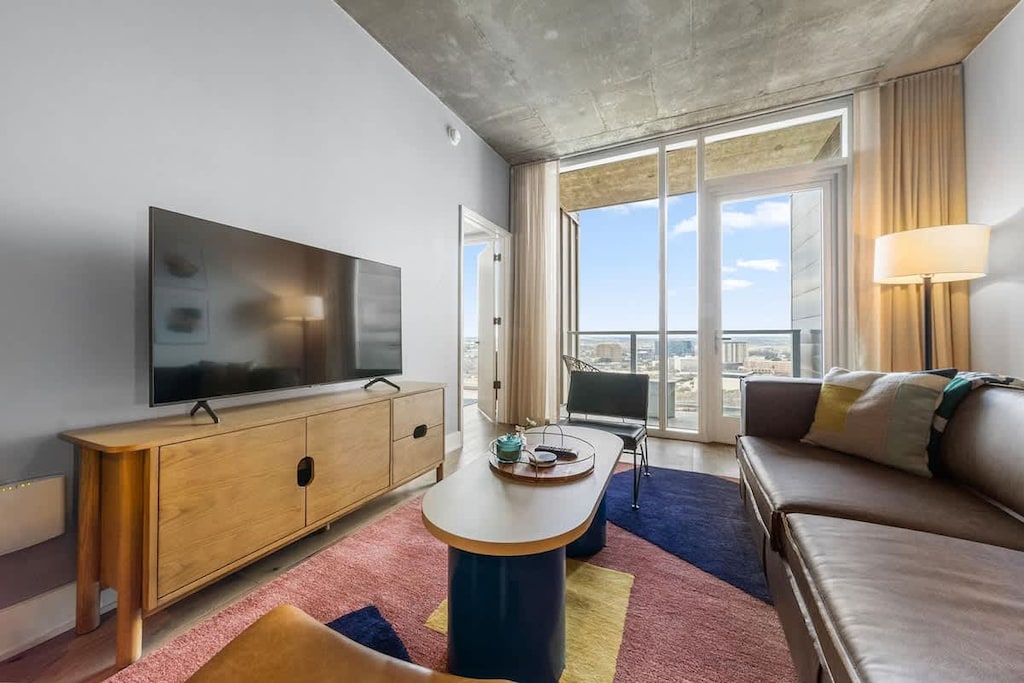 Frisco at the Rainey District