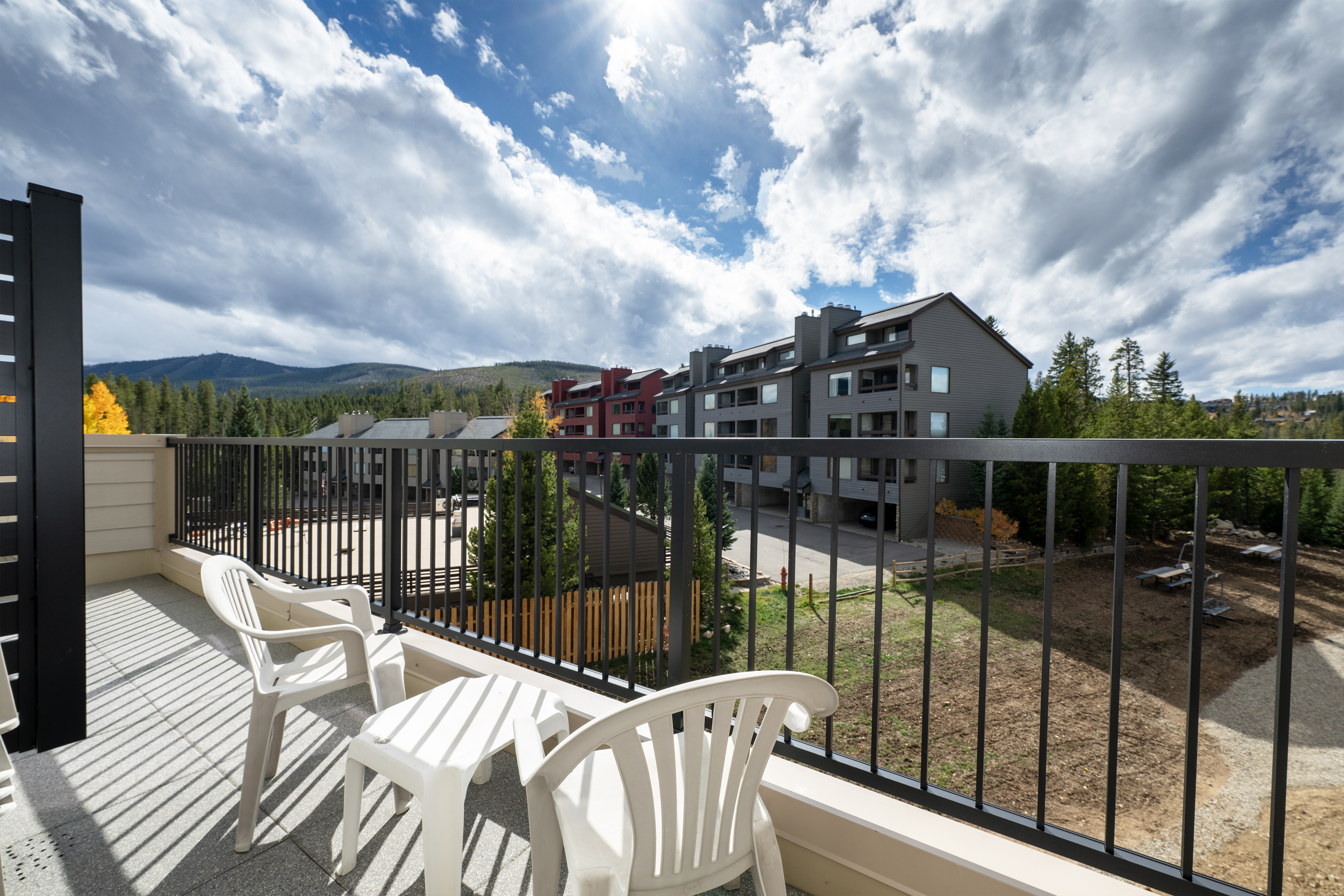 SWP Crestview 603 private deck