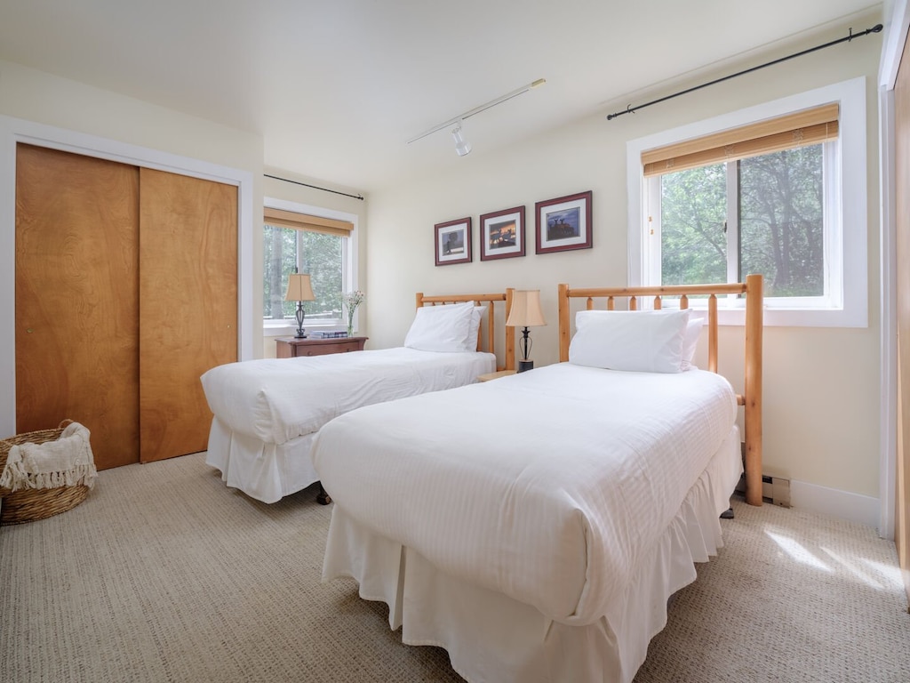 Twin Bedroom
(Convertible to a King for a fee)