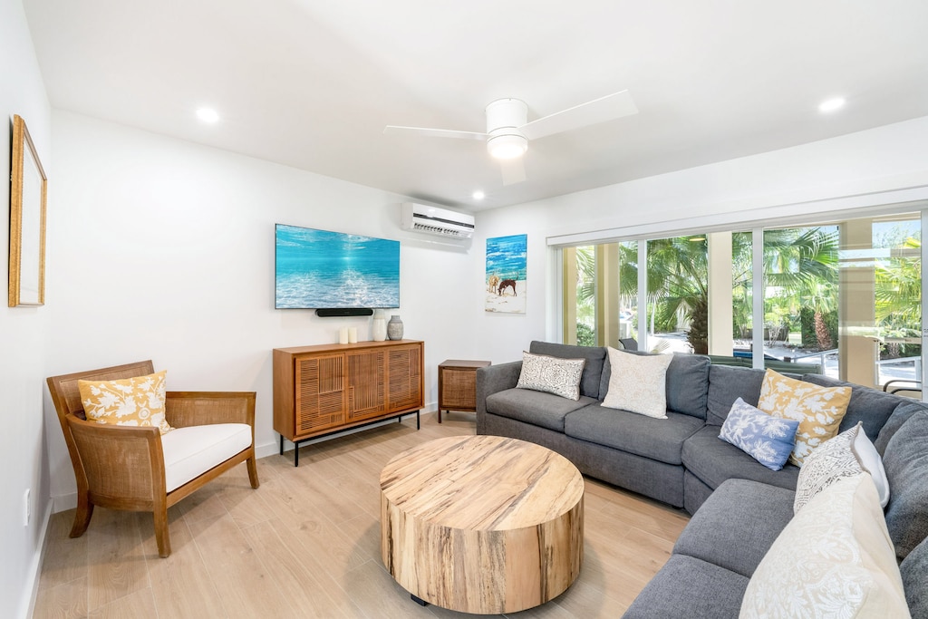 Cloud Nine has been fully renovated from top to bottom. The living area features a comfy sectional sofa with HD cable television, and sound bar.