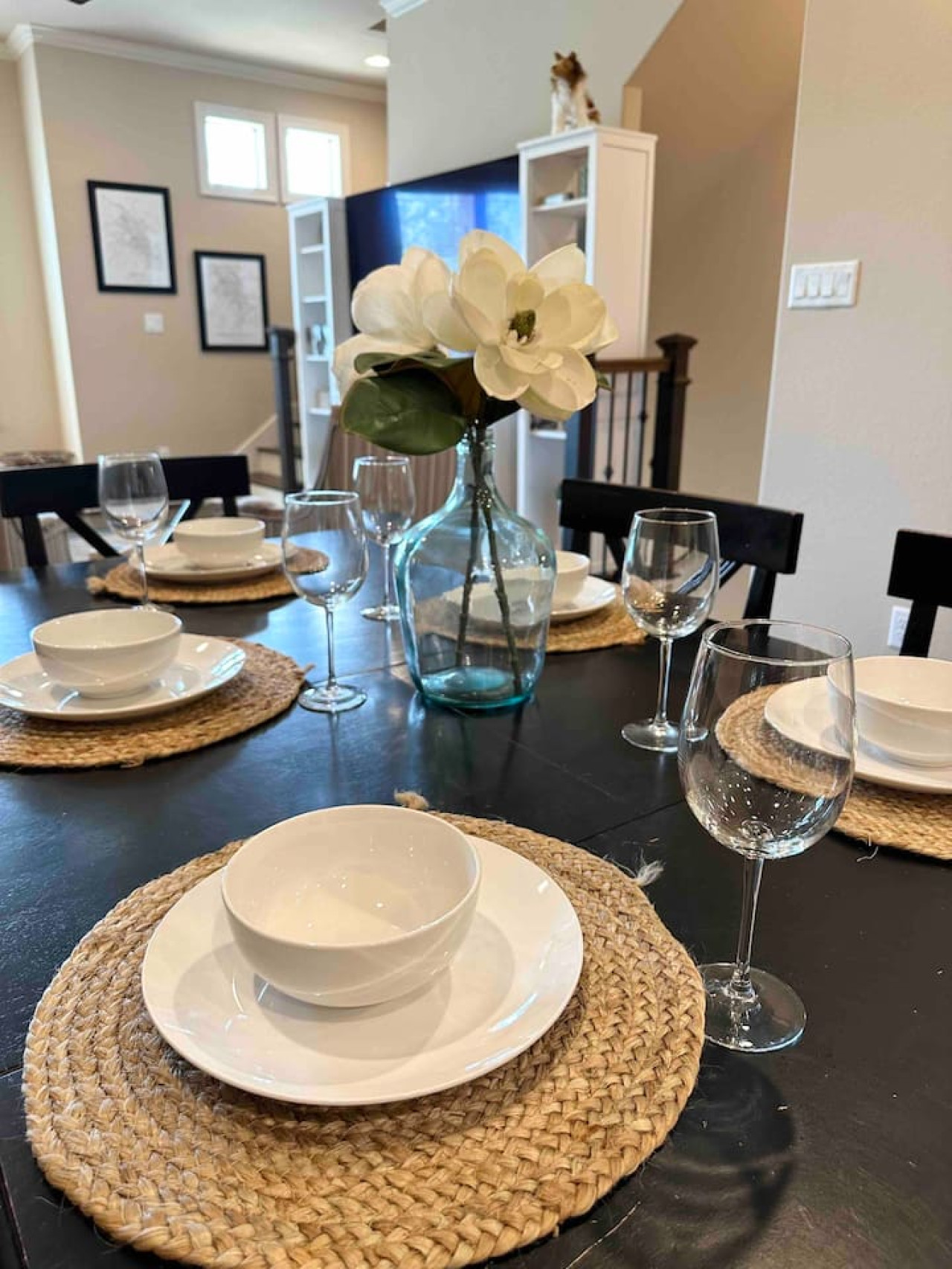 Reveille's Retreat ~ Walk to Northgate