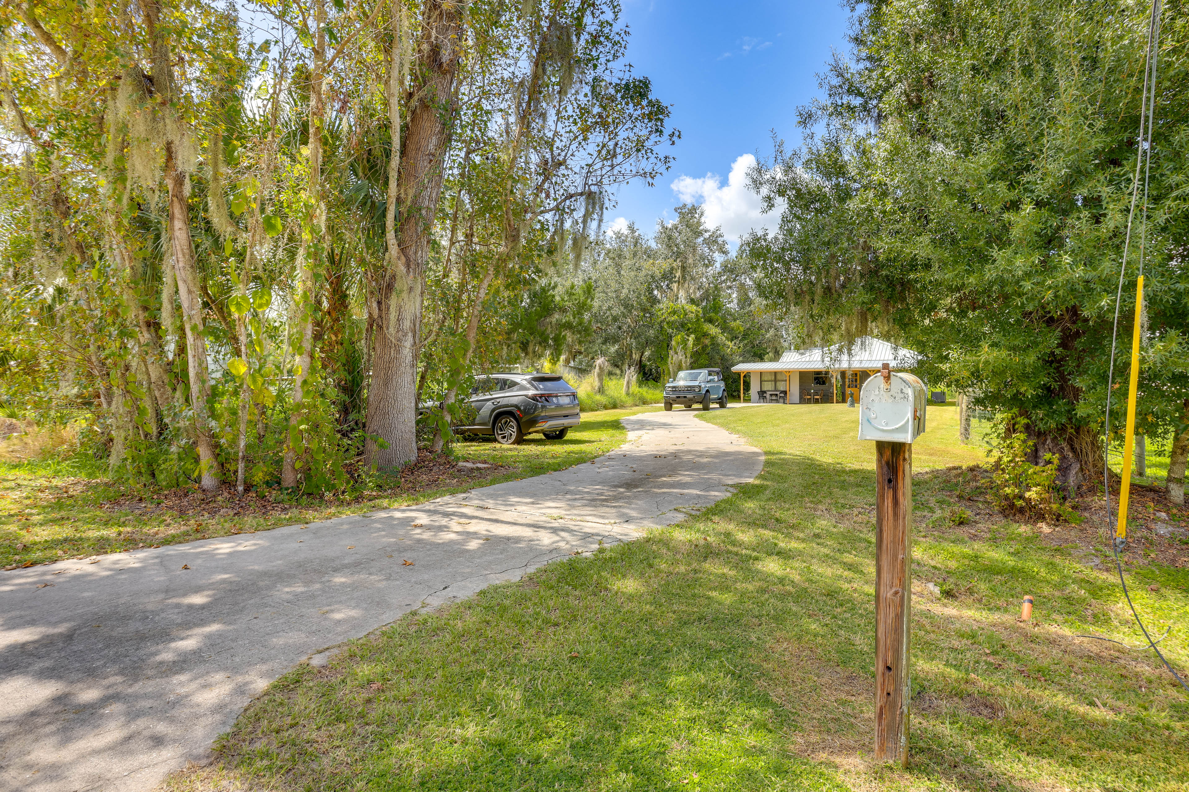 < 1 Mi to Downtown Arcadia: Tranquil Wooded Escape