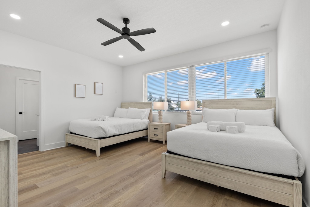 Side by Side Queen Sized Beds