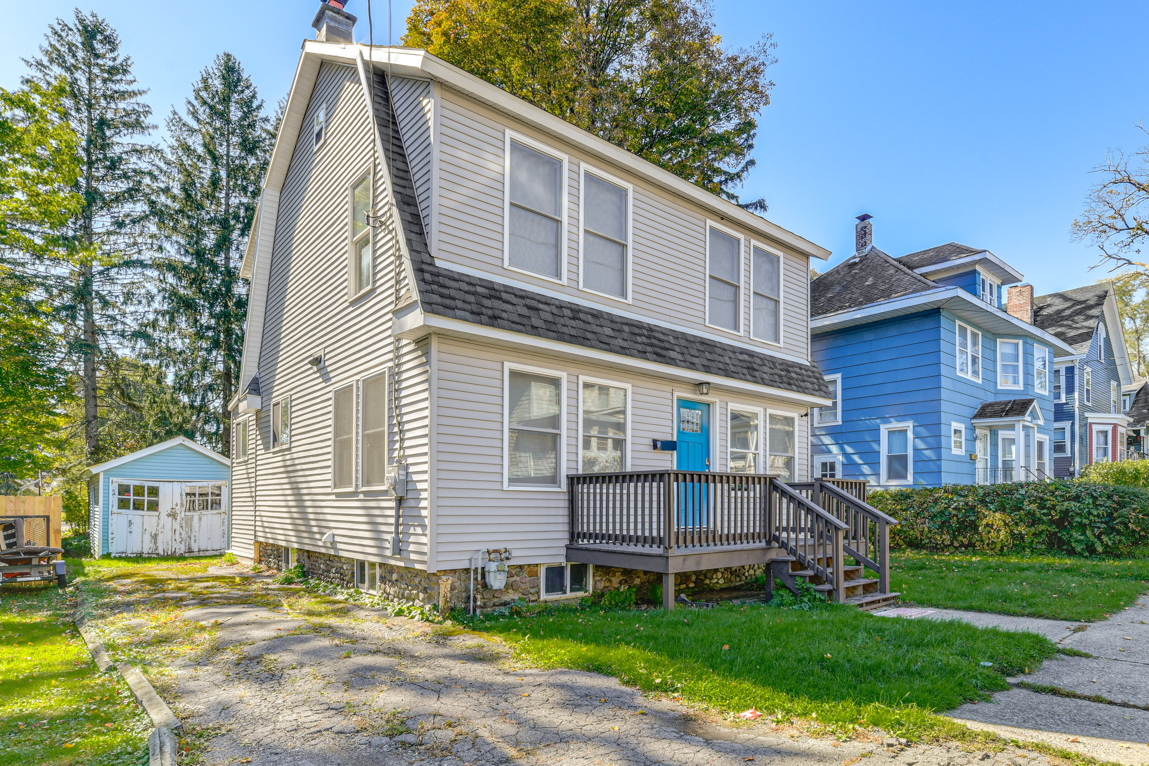 Walk to Main Street! Updated Norwich Home