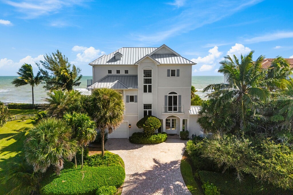 Beautiful oceanfront home