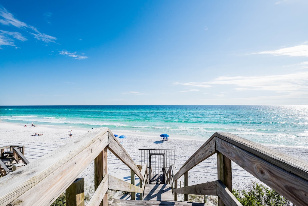 Private Beach Access!