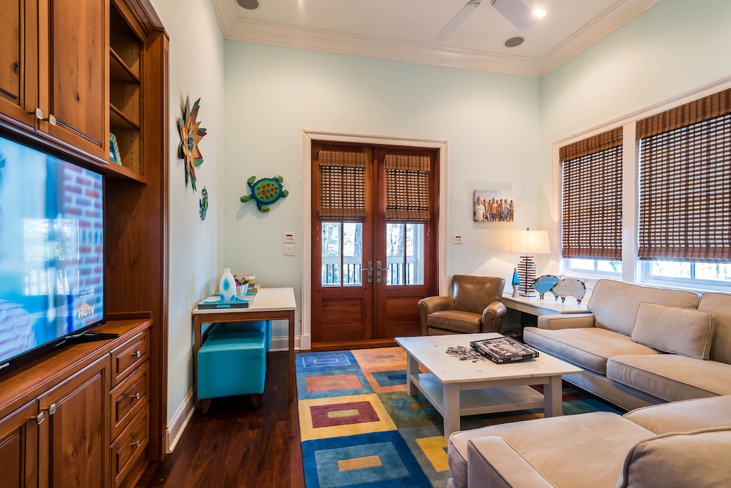 Second Floor: Additional Living Area