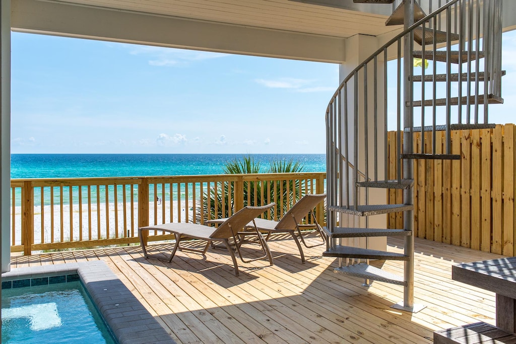 First Floor: Pool Deck