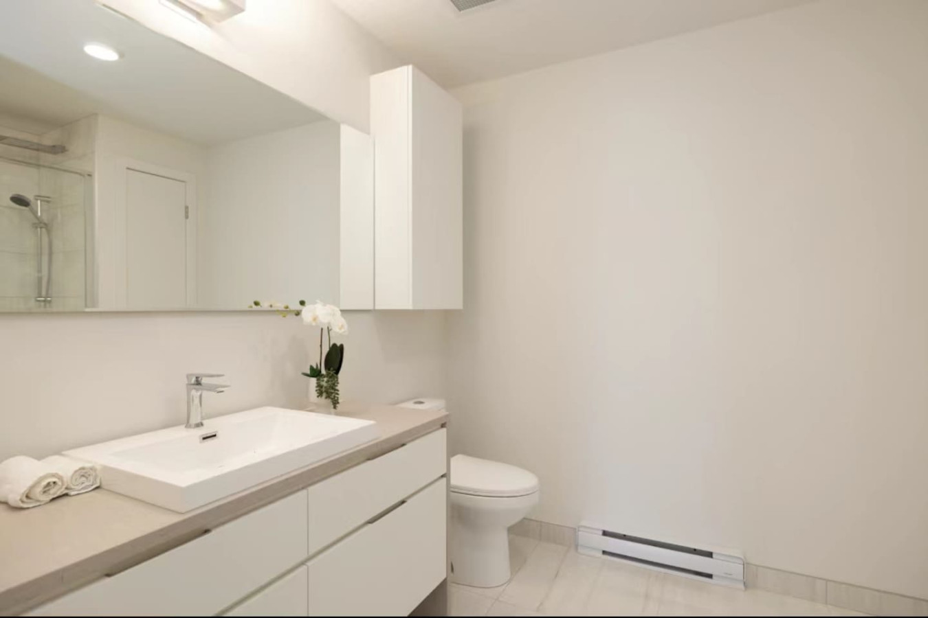 Tour des Canadiens - Luxury 2BR + Office w/ Terrace – Downtown MTL