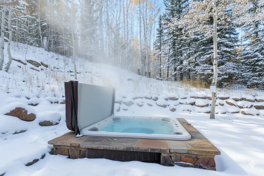Hot tub: Private 6–8 person hot tub on back patio