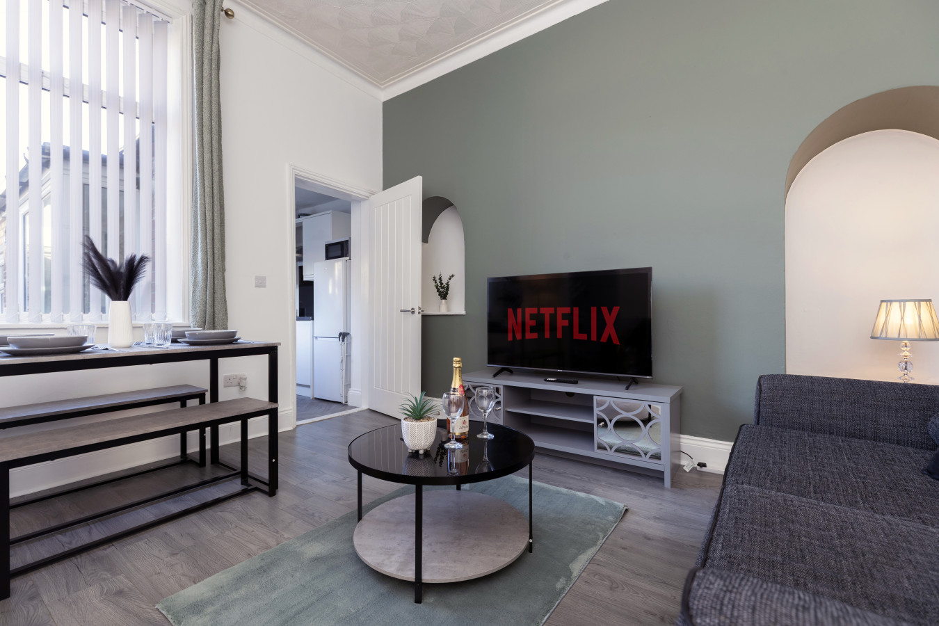 Newly Renovated 3BR House near hospital & uni