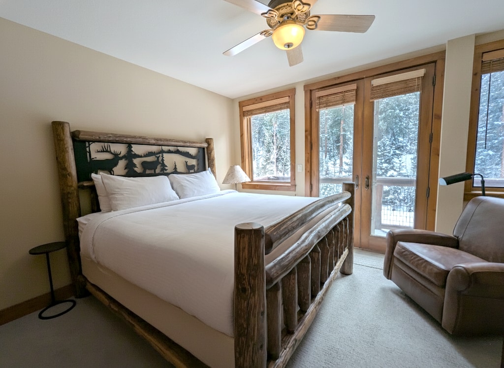 Guest Room with King Bed, TV and Patio Access