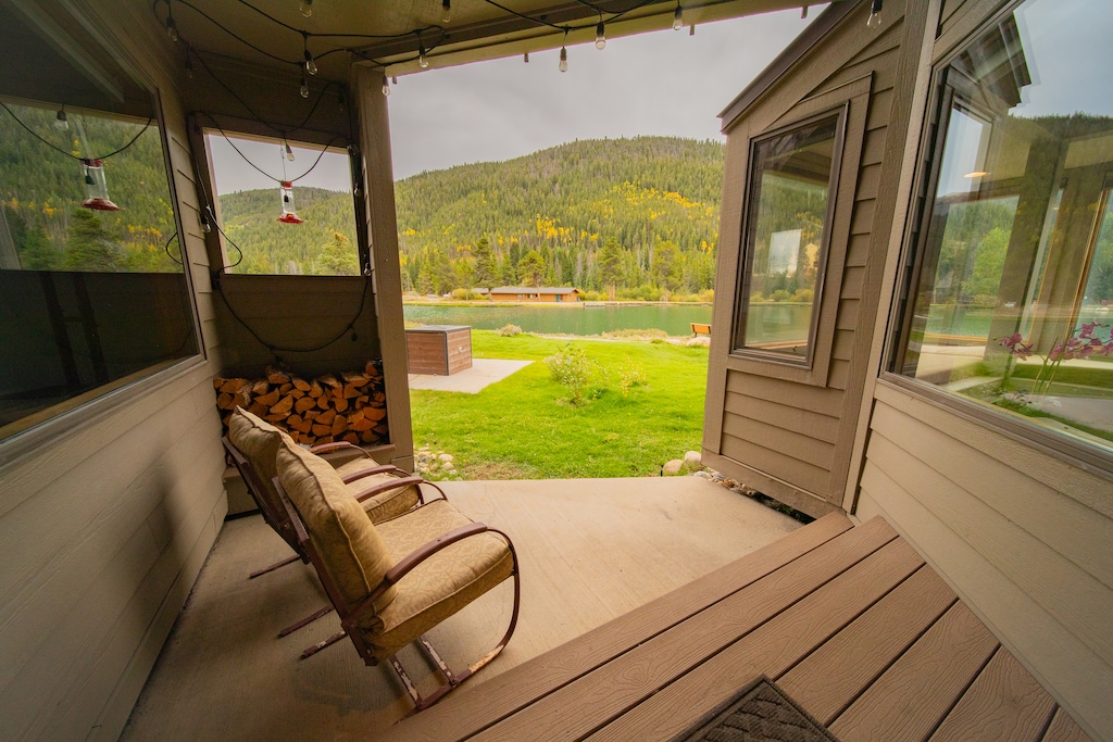 Ground level patio steps from Keystone Lake #summer