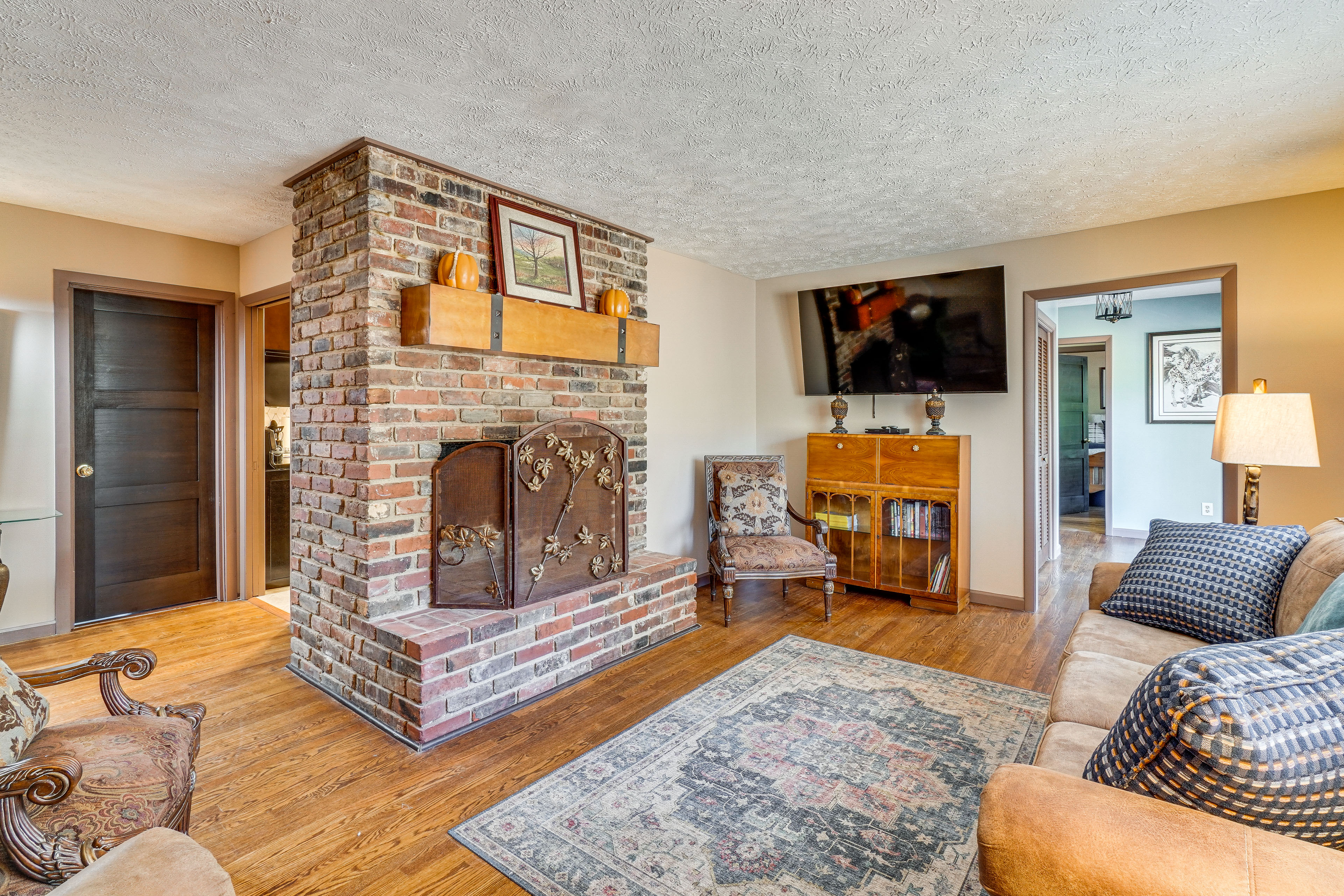 UT Game Day & Campus Visits! Knoxville Ranch Home