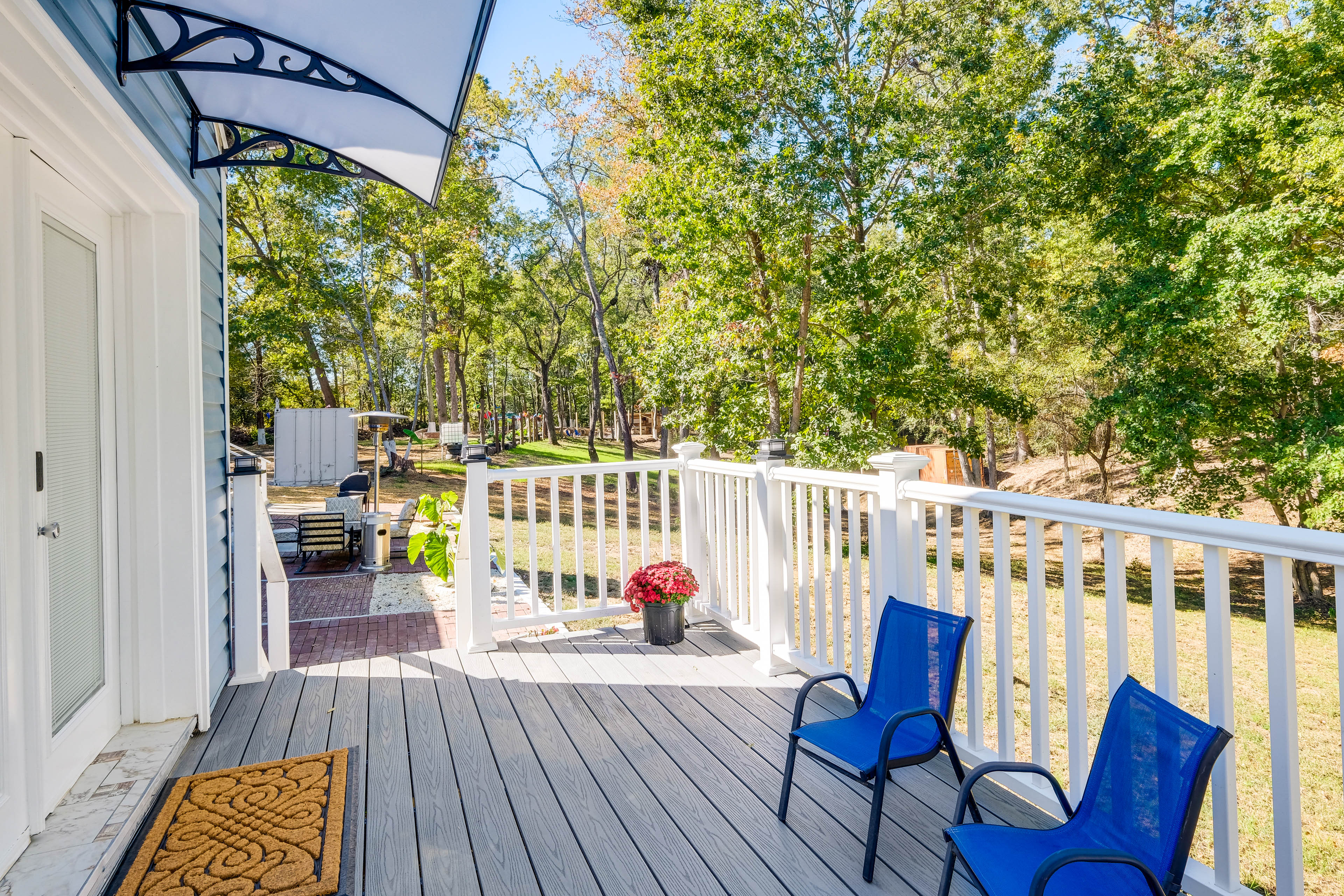 Walk to MIR: Wooded Group Escape w/ Deck + Bar!