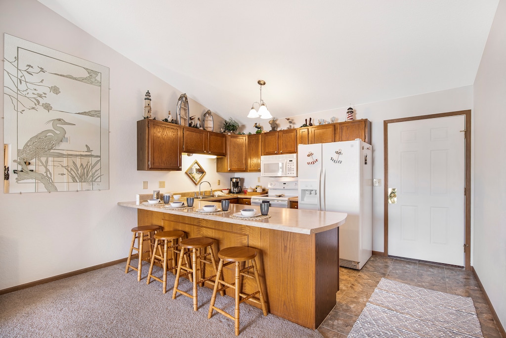 Seating for four in dining area