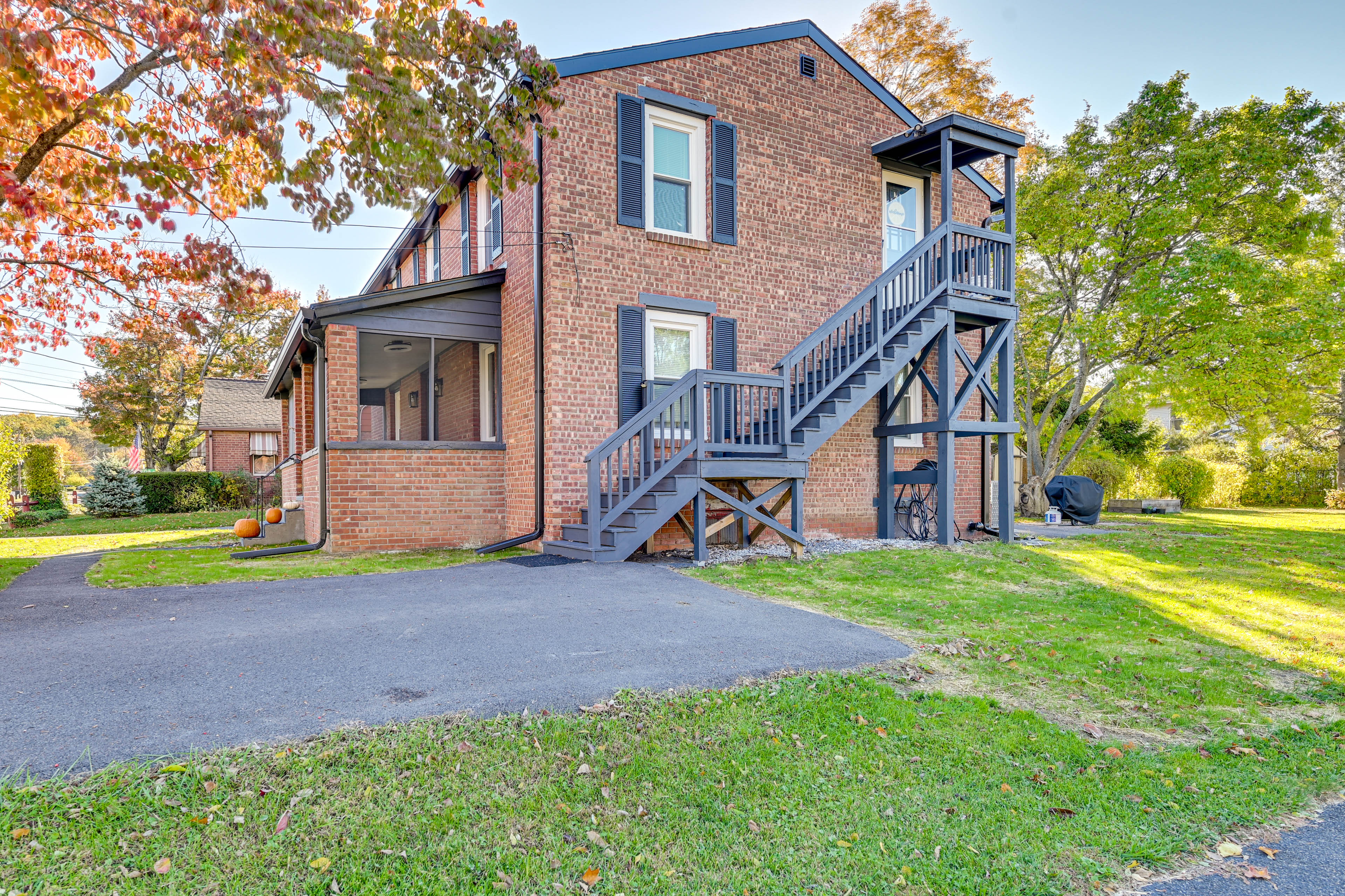 2 Mi to Uptown: Centrally Located Kingston Apt!