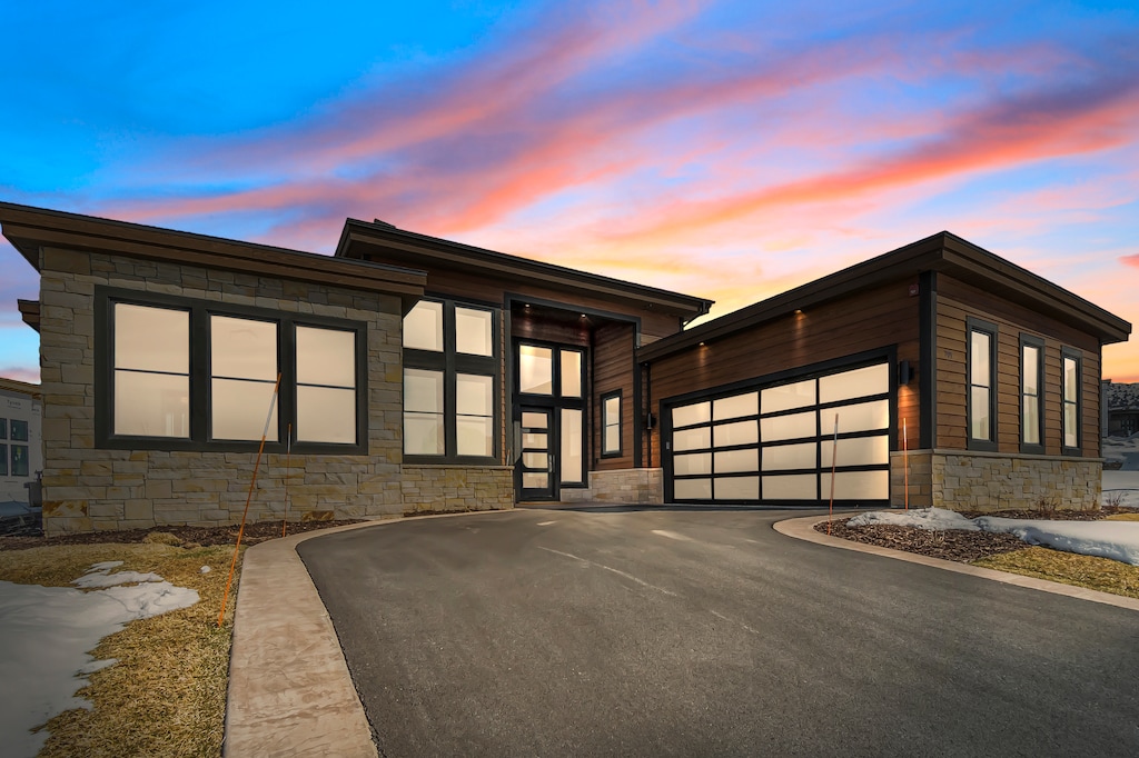 Elegant Mountain Modern Architecture