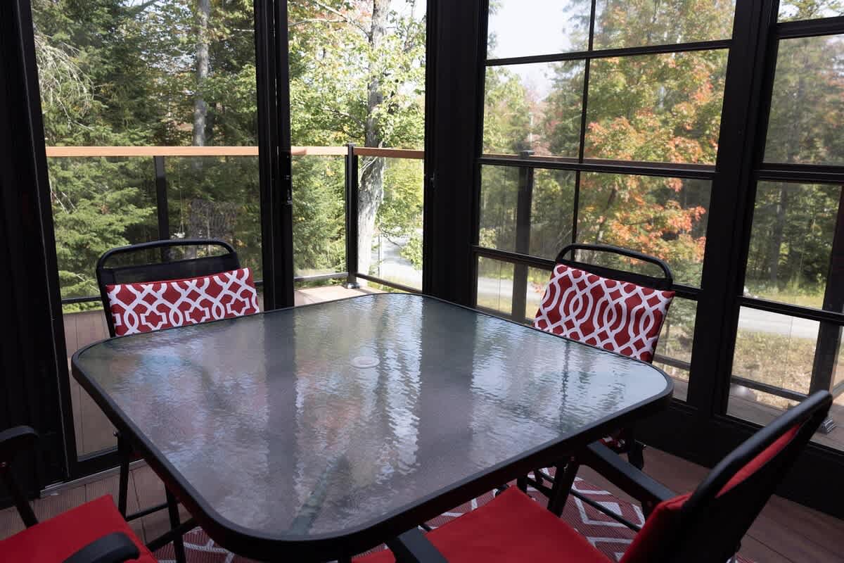 Access to Lake Walfred - Spa - Monsoon Club