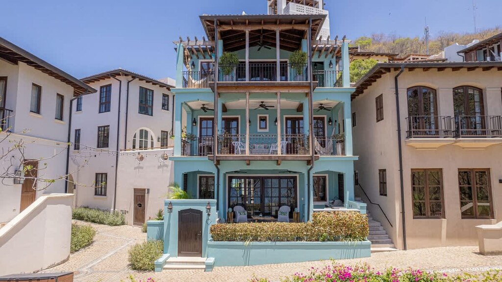 Facade of Cartagena 21