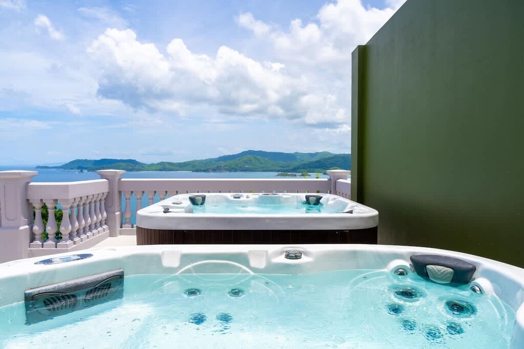 Enjoy the sun and the view from these beautiful bathtubs