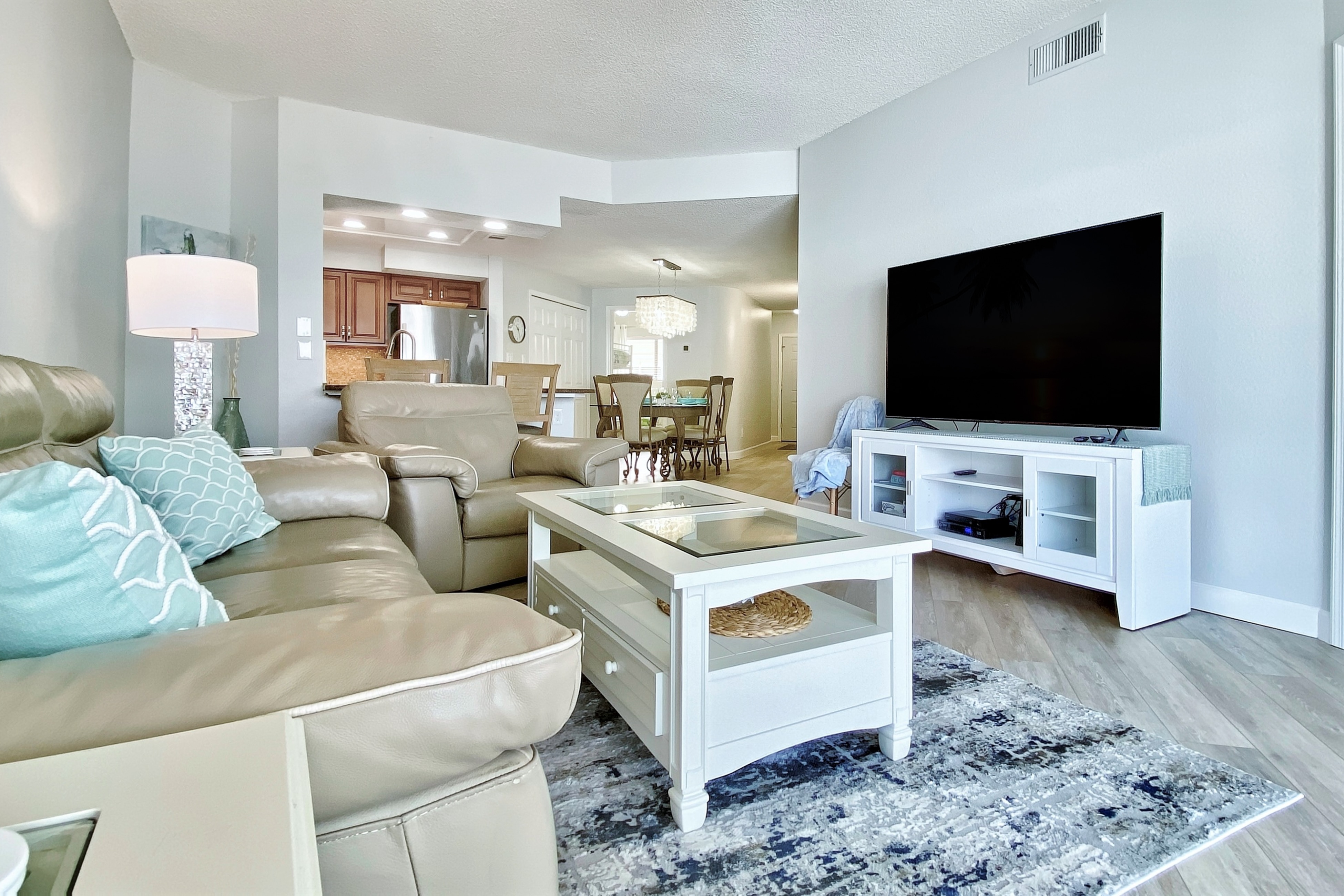 5th-floor condo with pool & Gulf views, private balcony, heated outdoor pool 5th-floor condo with pool & Gulf views, private balcony, heated outdoor pool