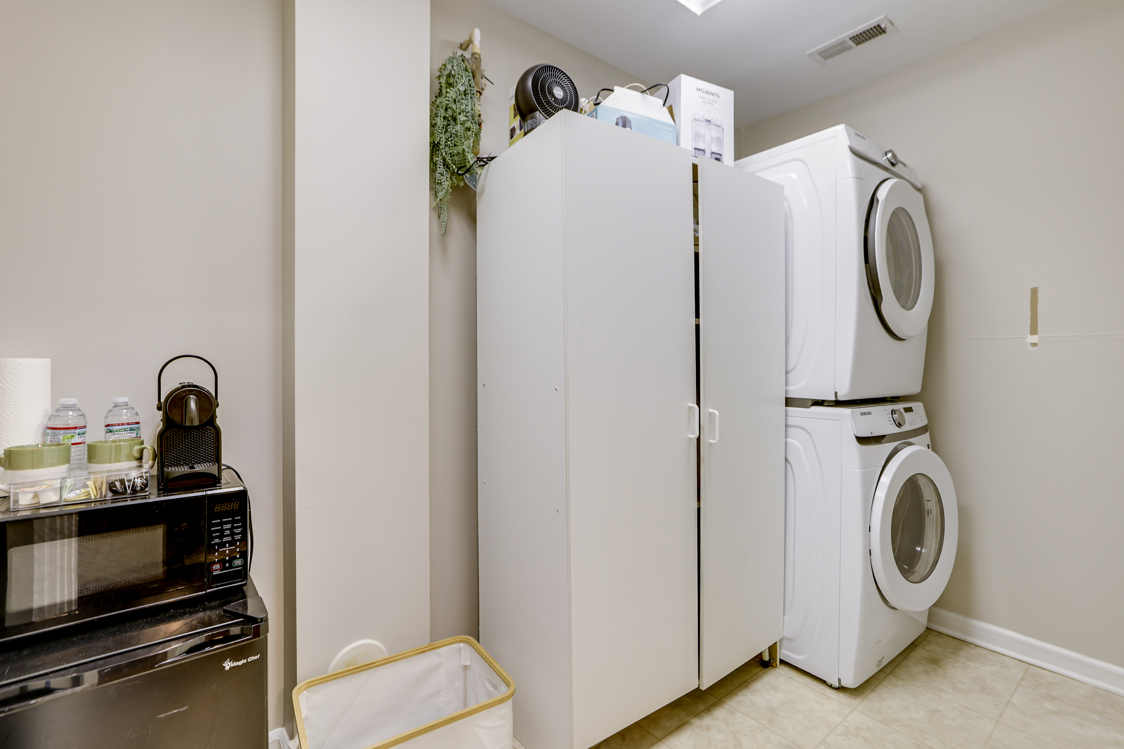 Playroom & Home Office: Family Retreat in Mauldin!