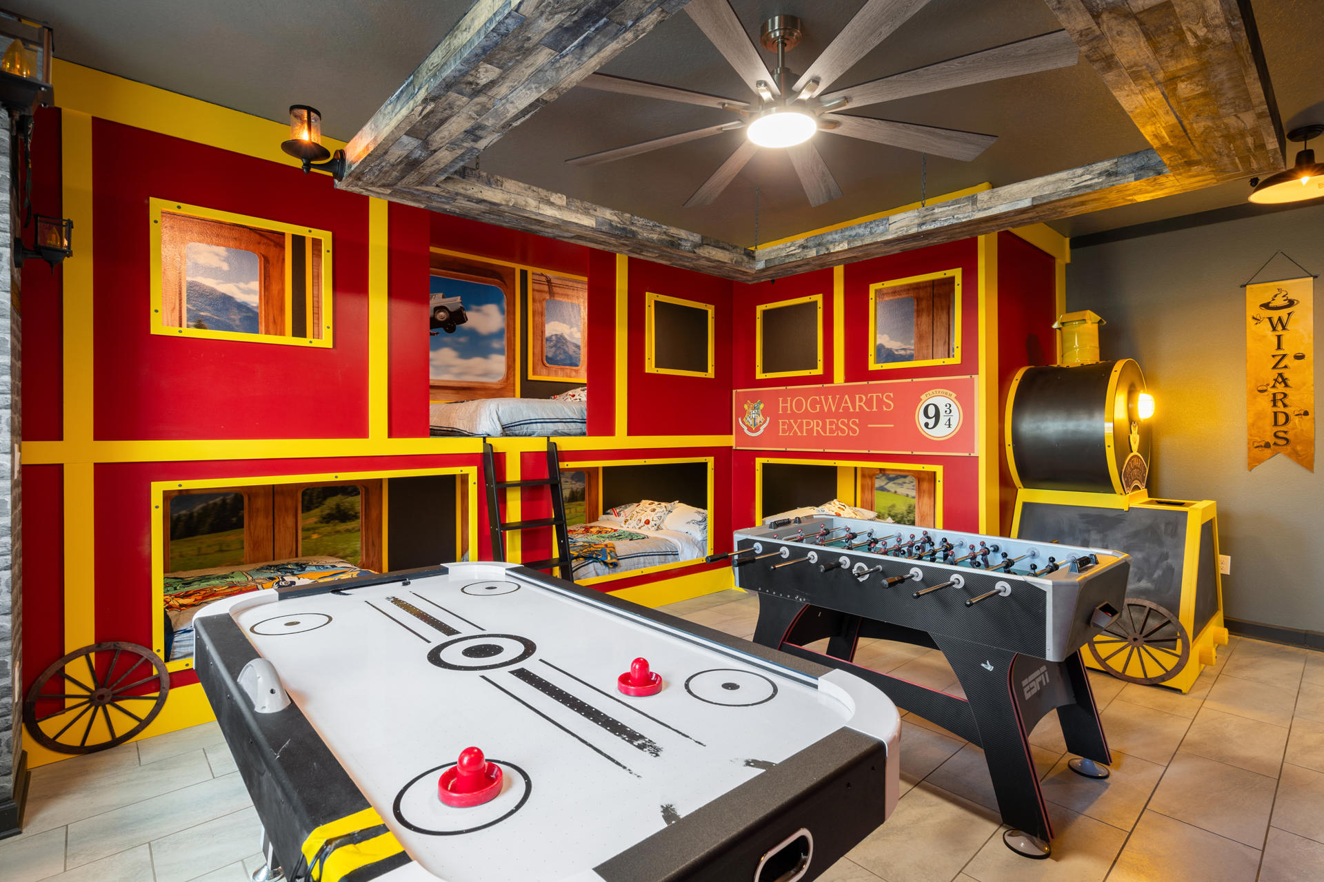 Clubhouse Explained In 15 Questions | The Invite Only Chat-App