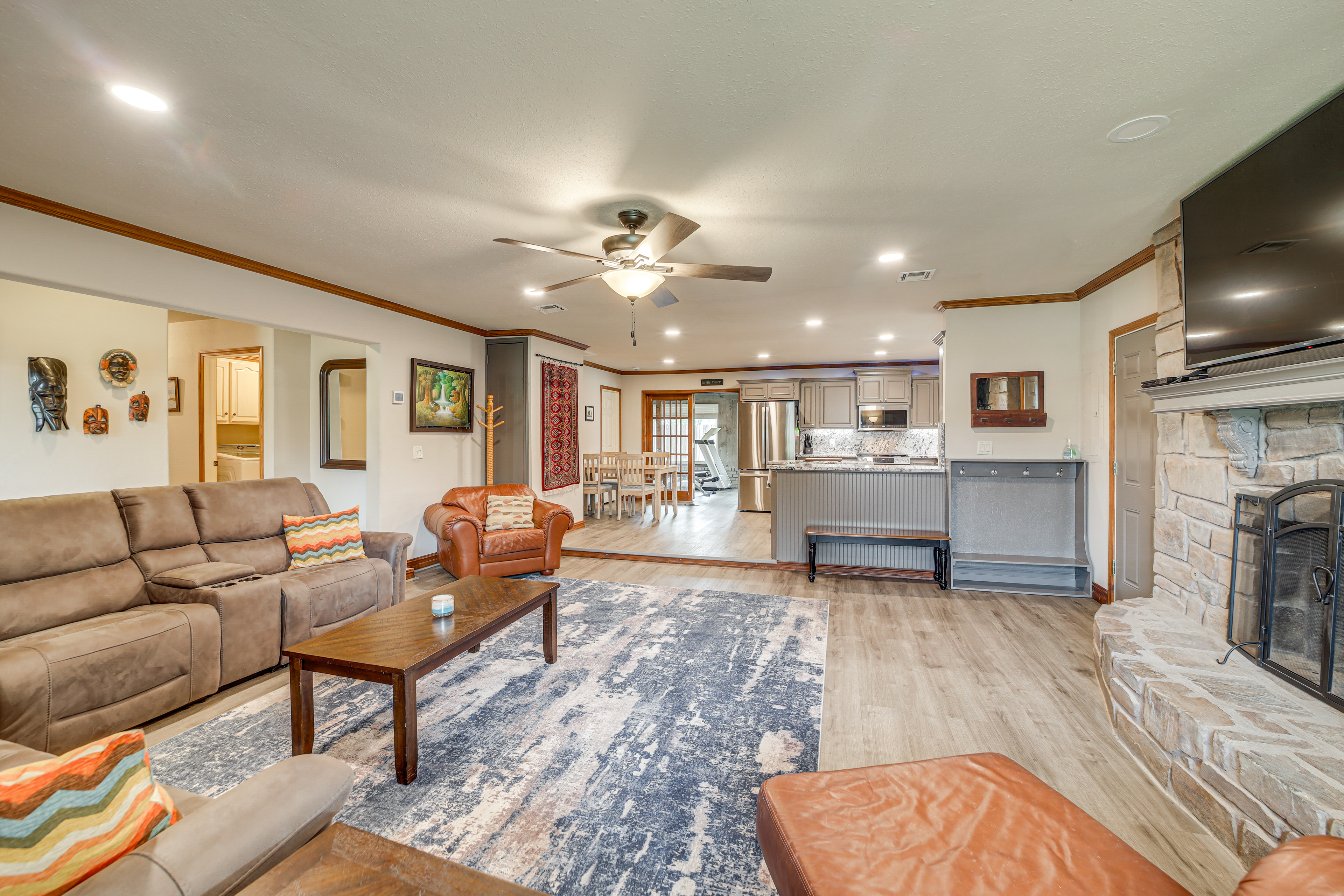 Family-Friendly Tulsa Suburb Home By Parks & River