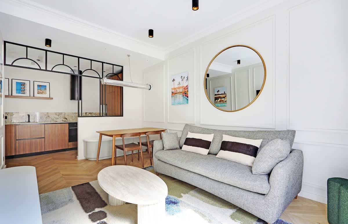 A Wonderful 1-BR in Champs-Élysées