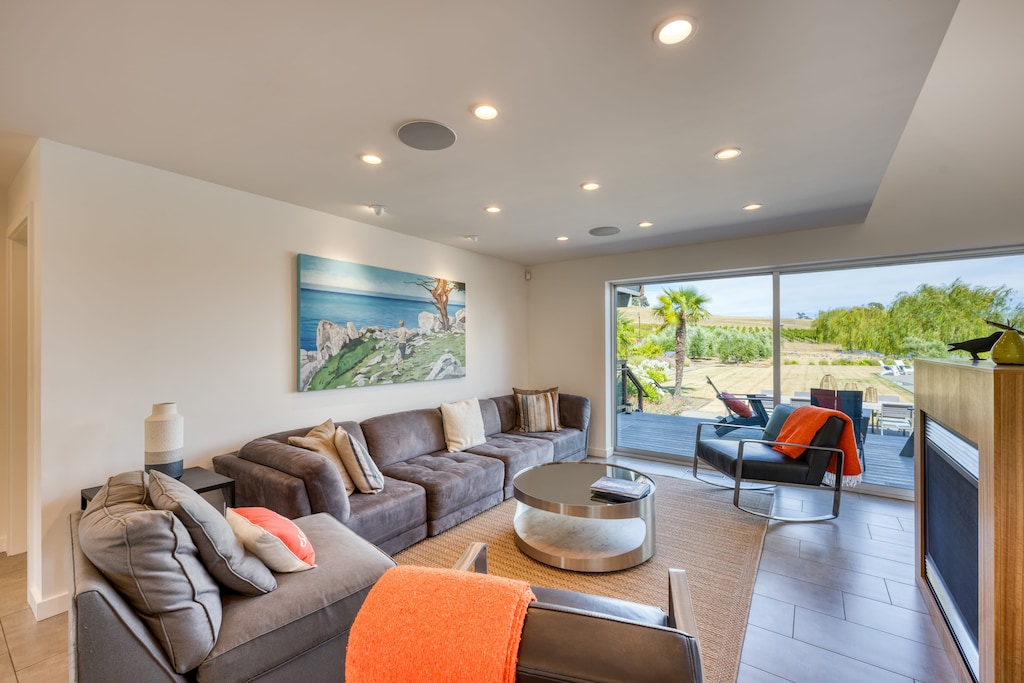 Spacious living area with an open-concept layout, perfect for relaxing and gathering with loved ones.