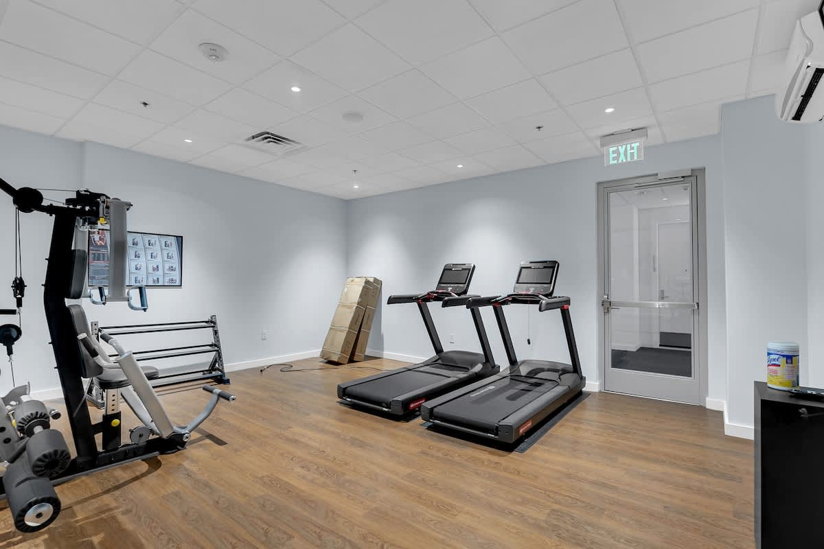 Cozy 1BR Apartment in Tulsa with Gym Access