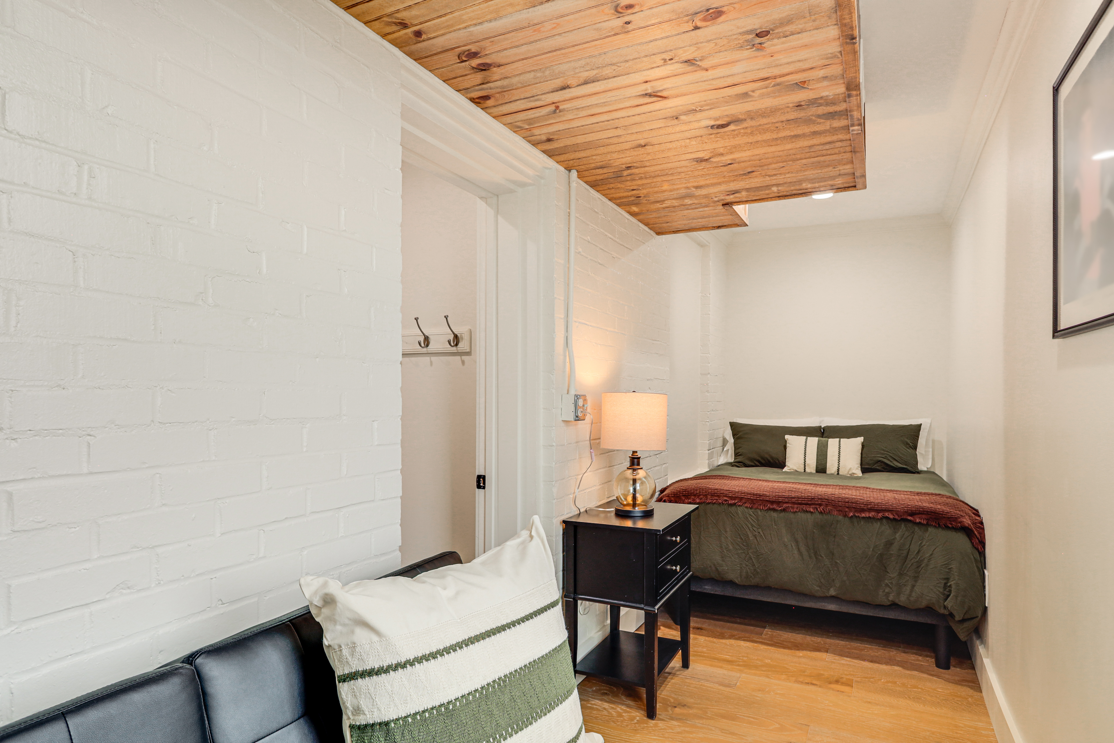 2 Mi to Ark Encounter! Walkable Williamstown Condo