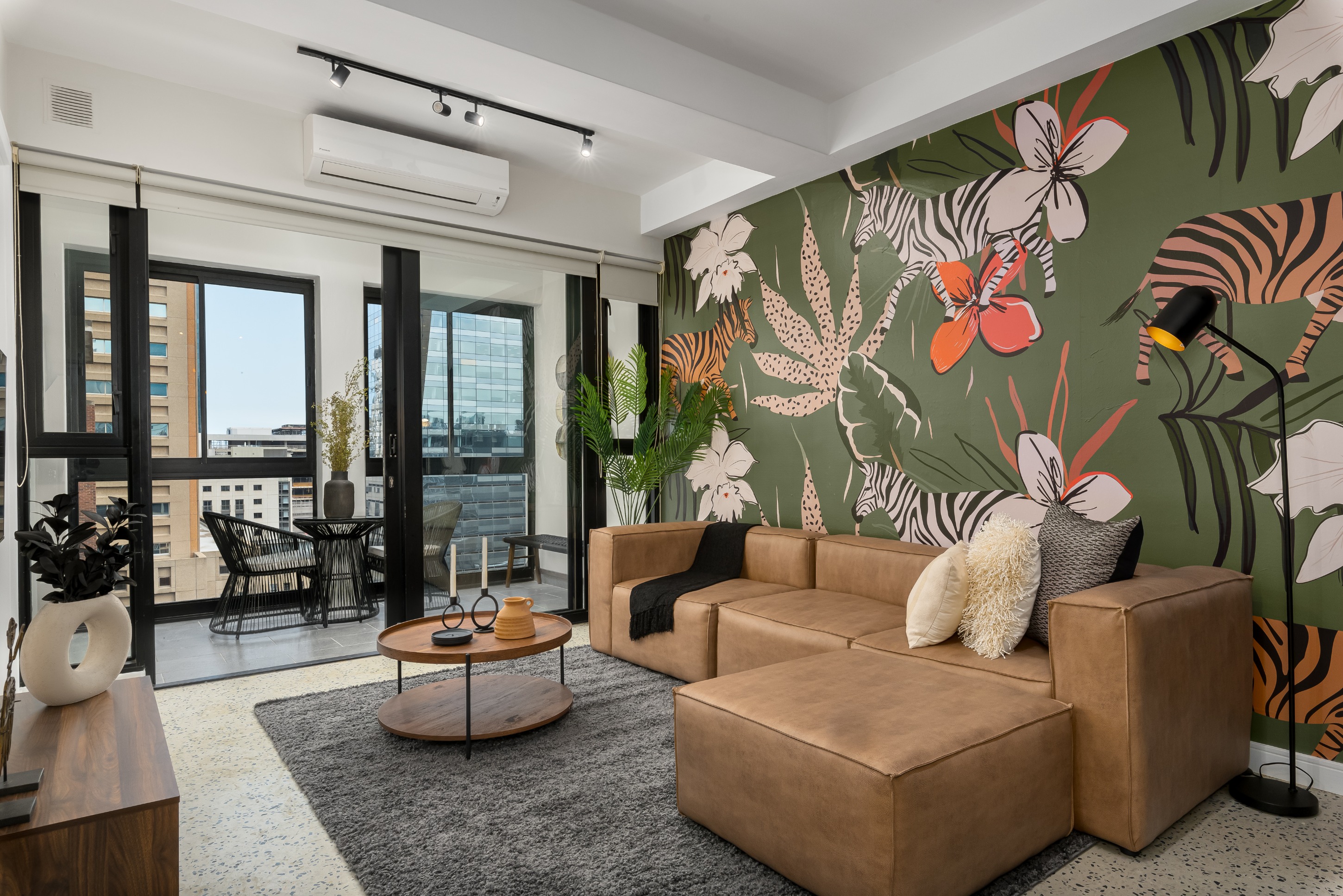 Modern Living In Heart of CBD | Rooftop Pool