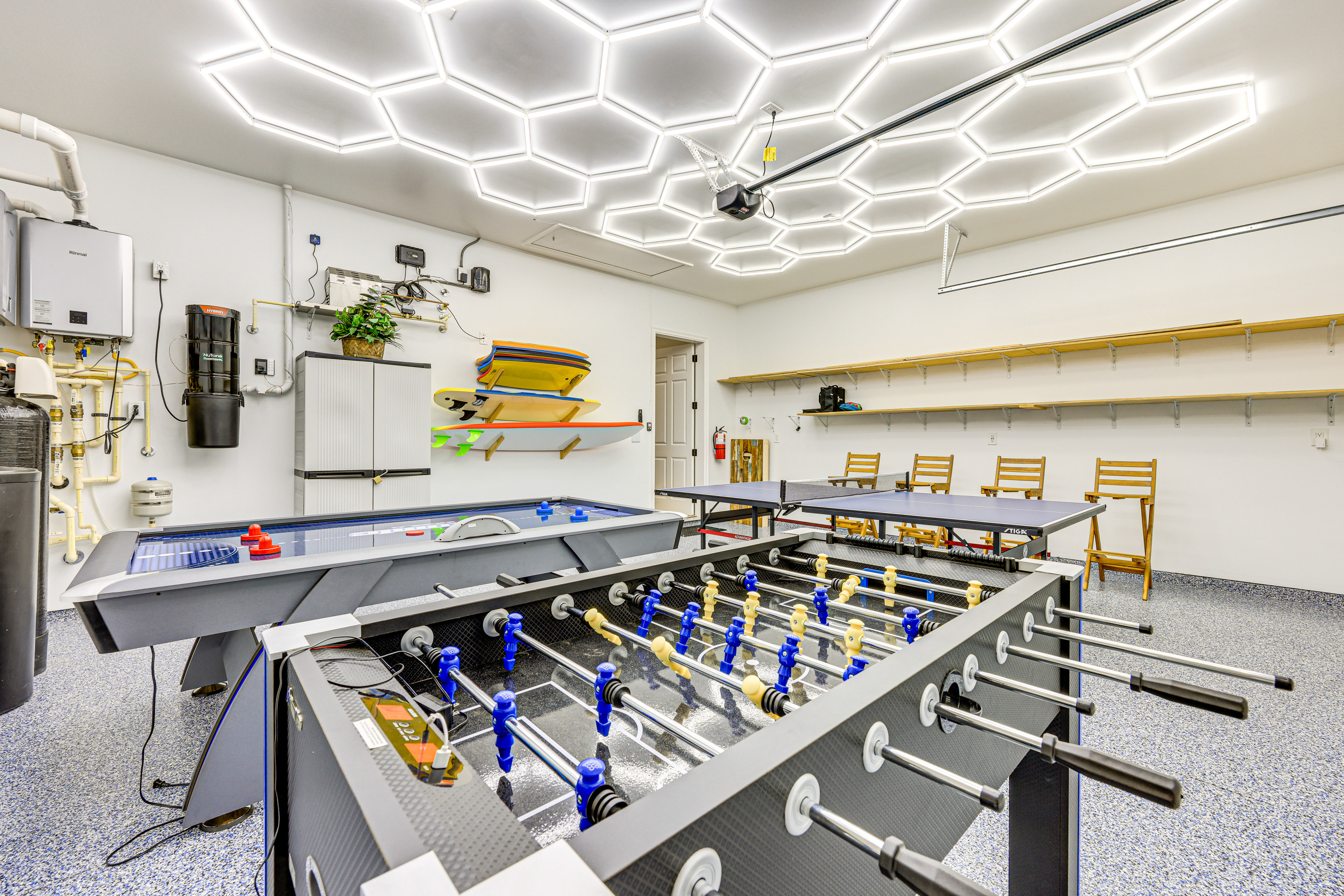 'The Blue Oasis' Group Getaway! Walk to Jax Beach