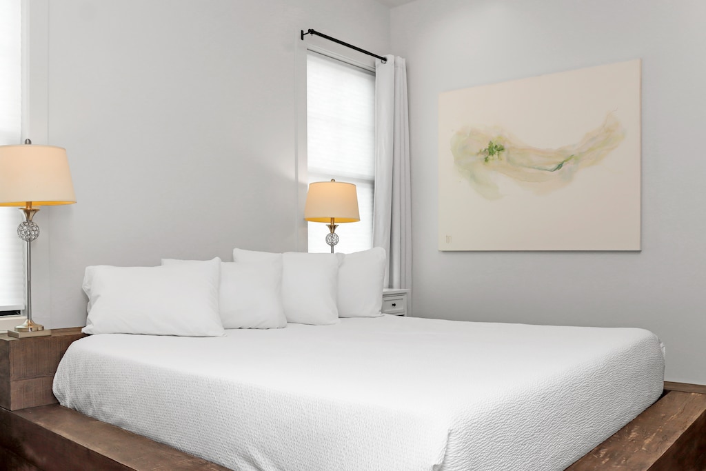 Bedroom 1 - Master Bedroom