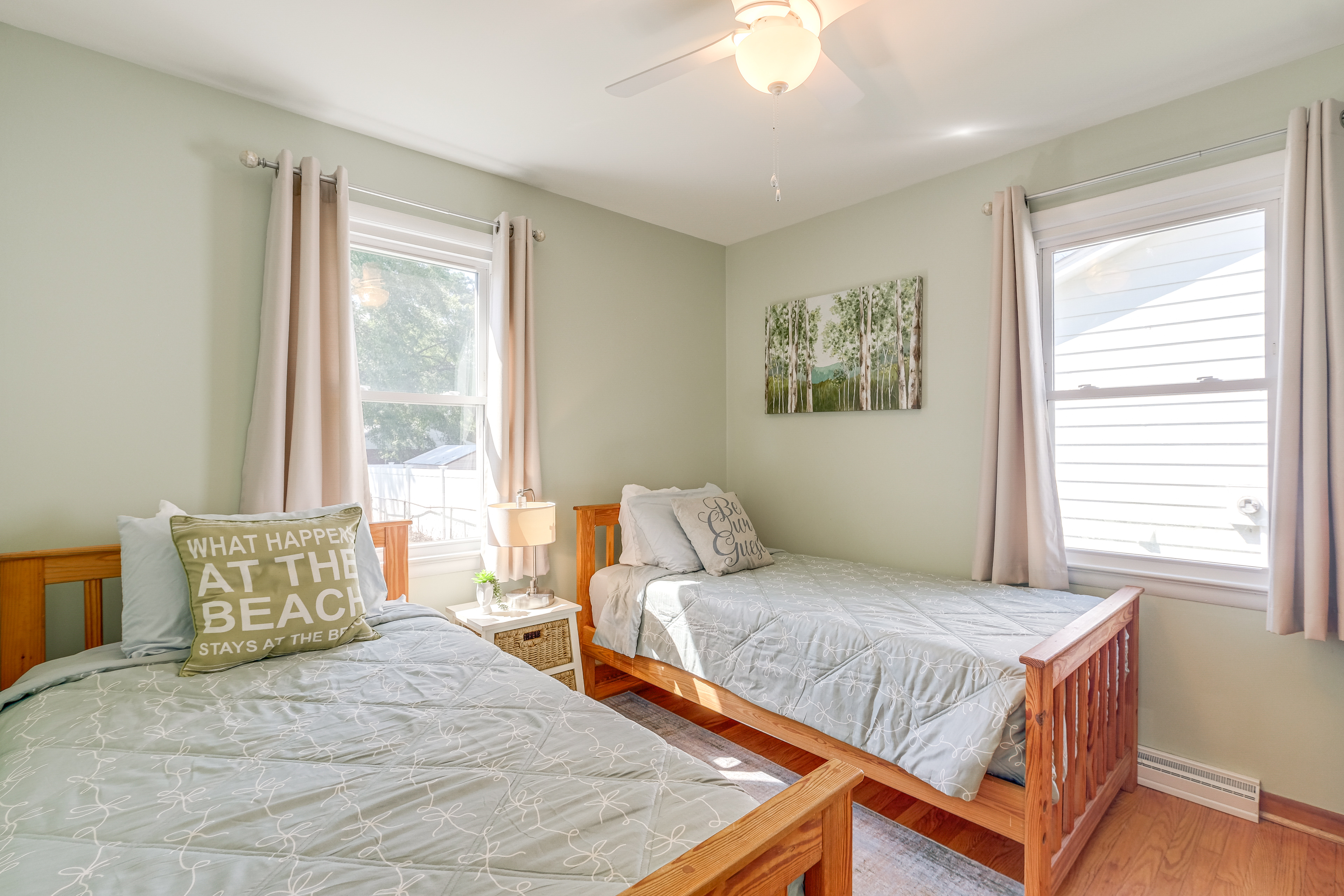 < 1 Mi to Colonial Beach: Coastal Gem w/ 2 Porches