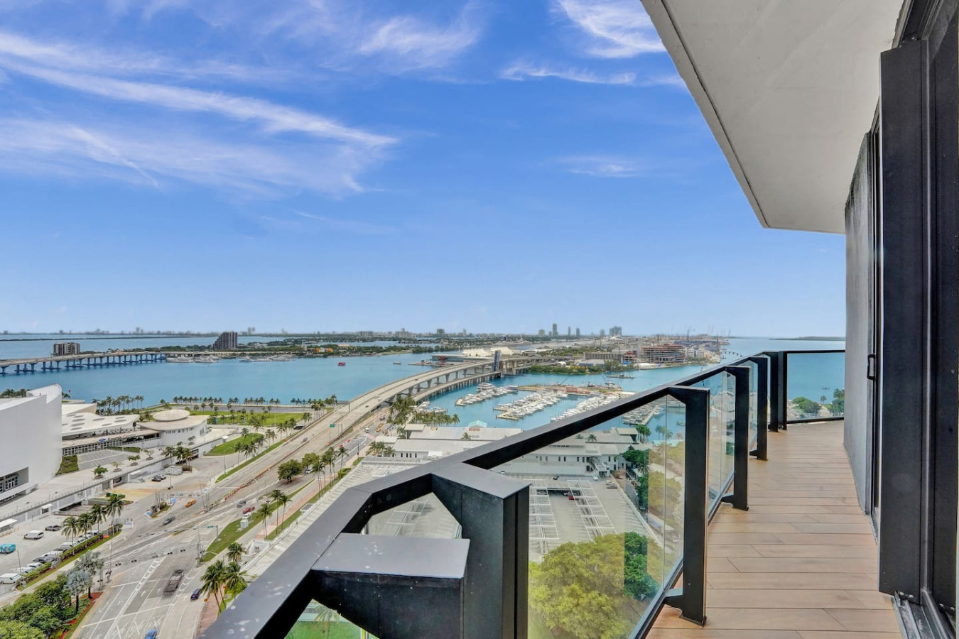 Miami 3BR Retreat | City & Bay Views