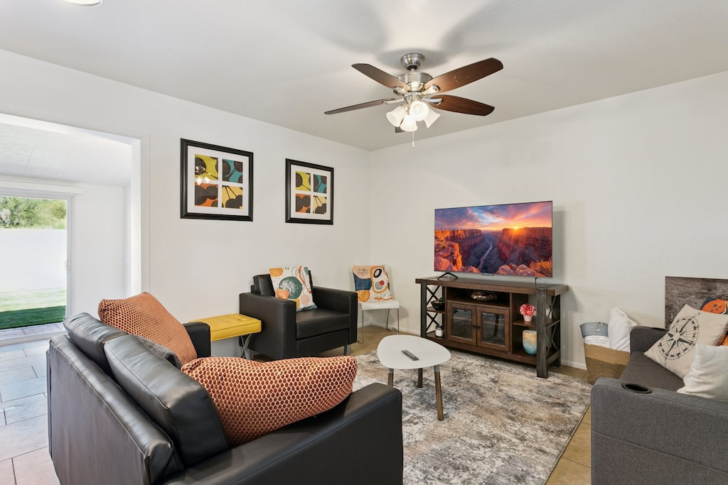 Living Room, Streaming TV, Full Sofa Bed