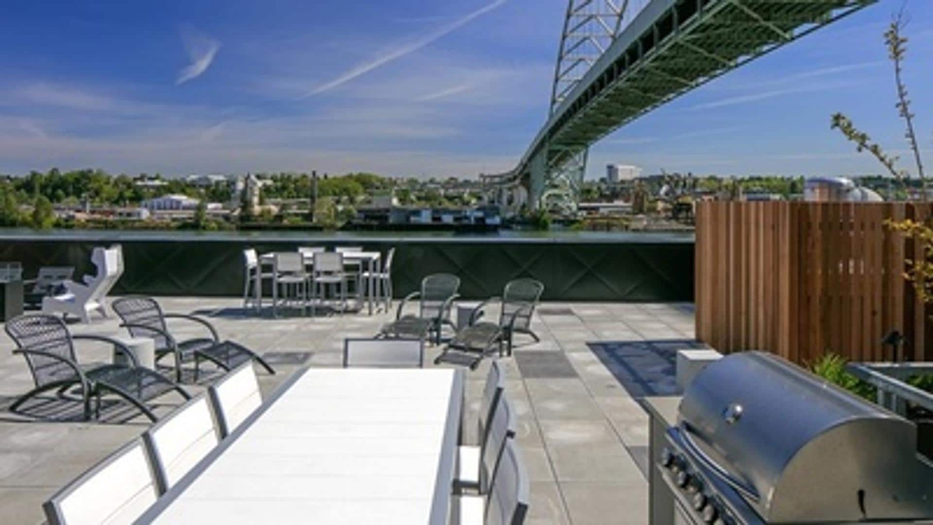 Stunning 1BD, Courtyard, Rooftop Lounge Stunning 1BD, Courtyard, Rooftop Lounge