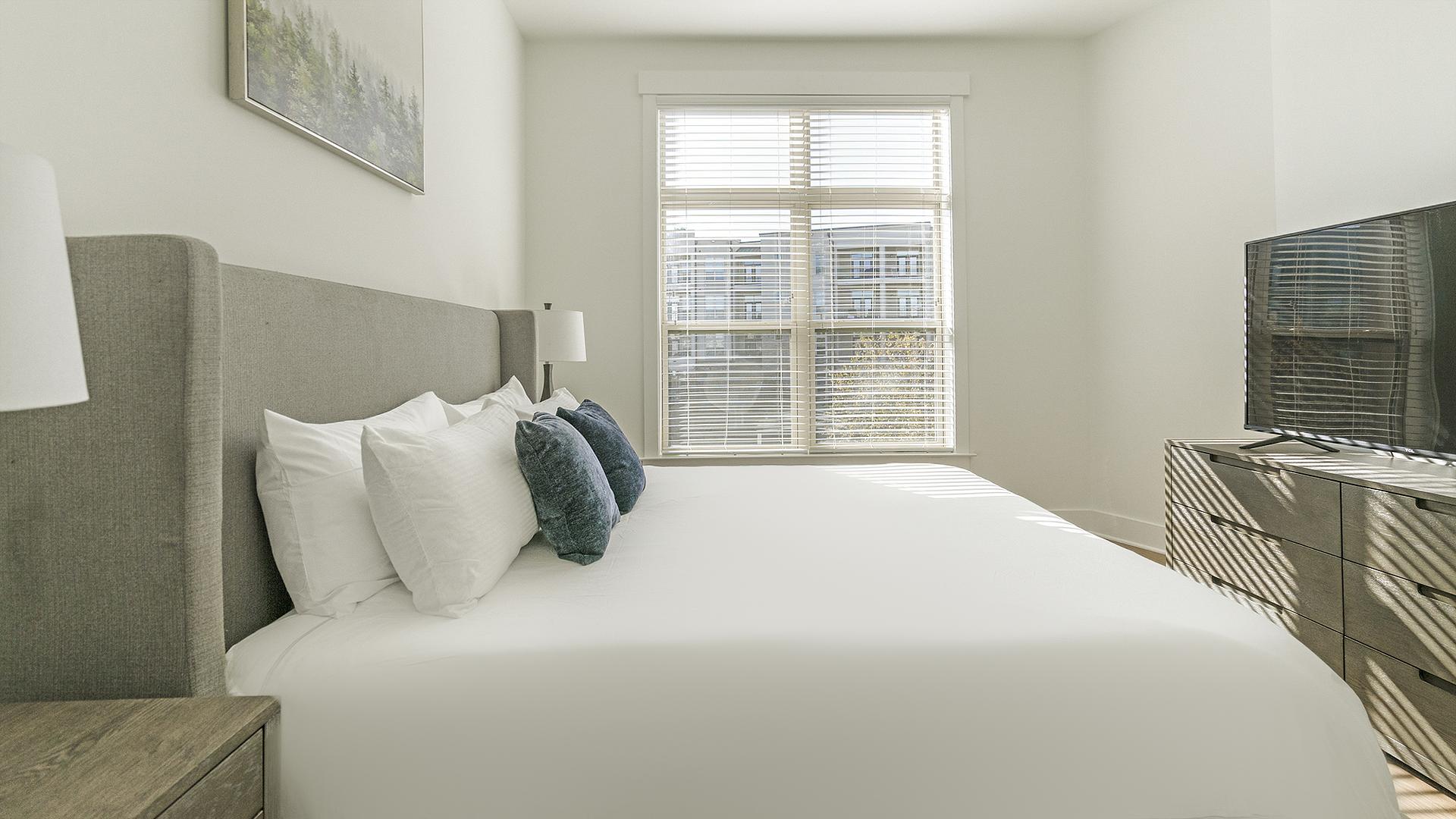 Lofts at Weston Lakeside - 1 Bedroom...