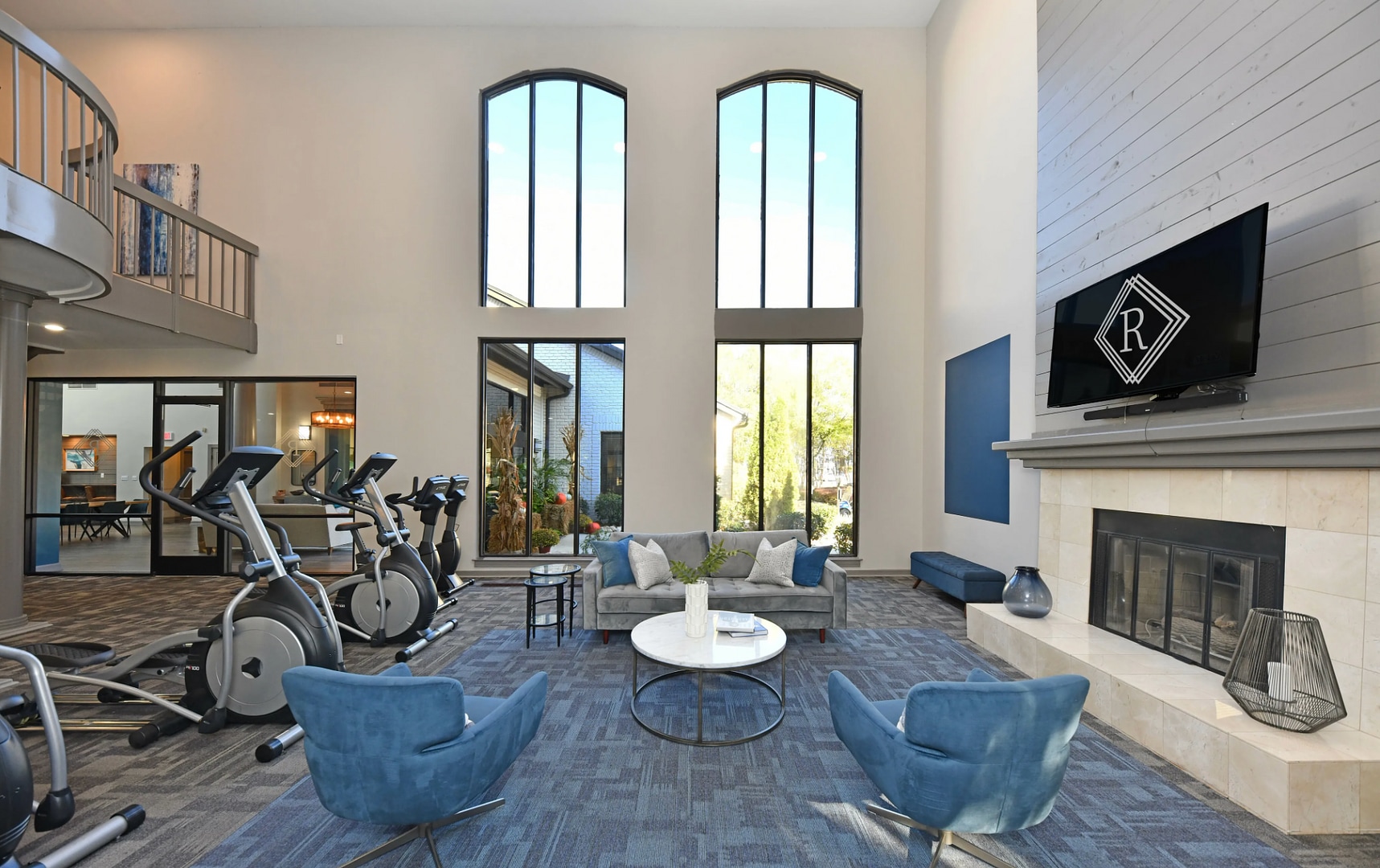 Modern 1BD, Pool, Gym